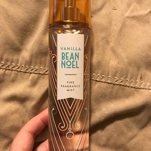 Brand new bath and body works vanilla bean noel